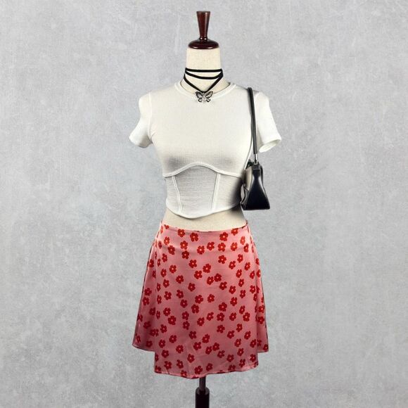 Source Unknown Dresses & Skirts - Satin Pink & Red Floral Miniskirt